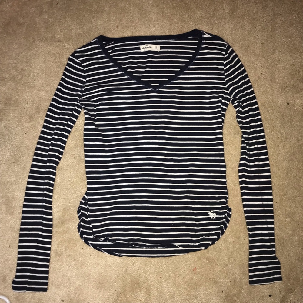 Long sleeve fitted striped shirt